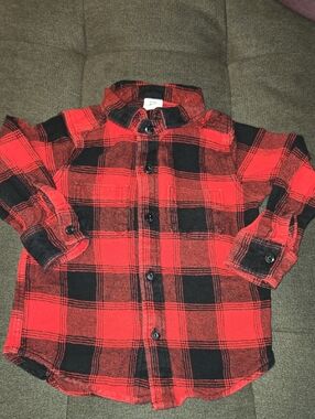 Red & Black Plaid Long-Sleeve Shirt for Kids - Brand Unknown